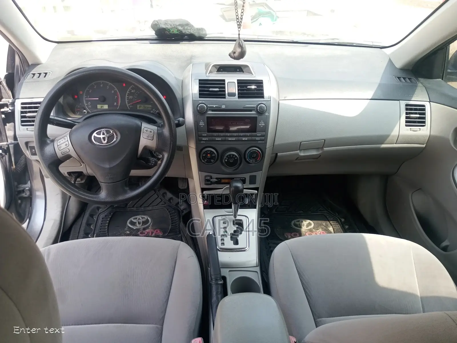 Toyota Corolla 2011 Gray