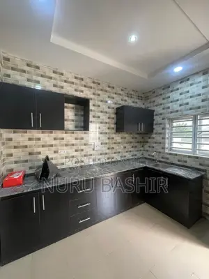 3bdrm Bungalow in Ireakari, Akala Express for rent