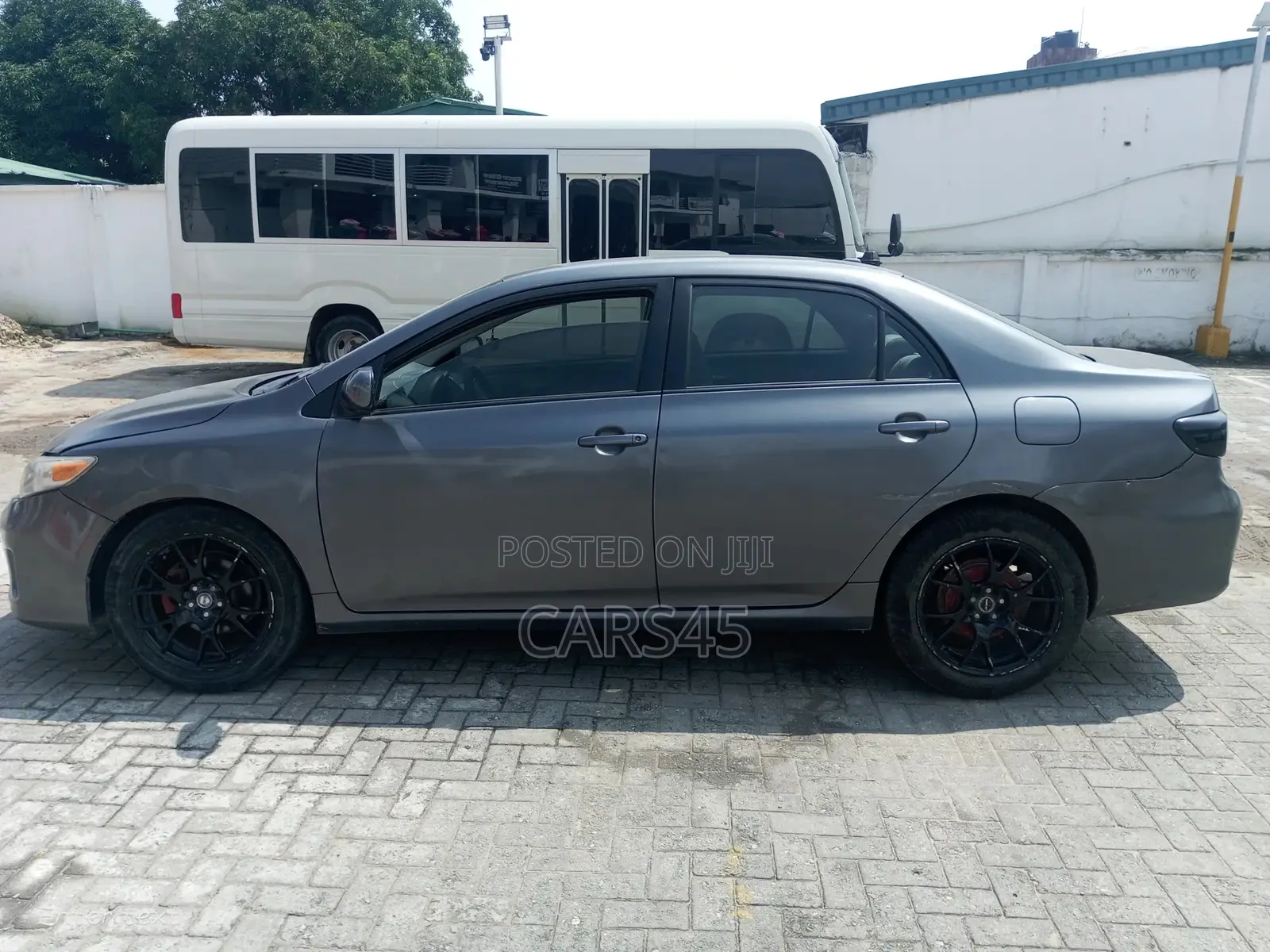 Toyota Corolla 2011 Gray