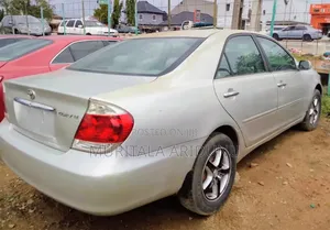 Toyota Camry 2025 Silver