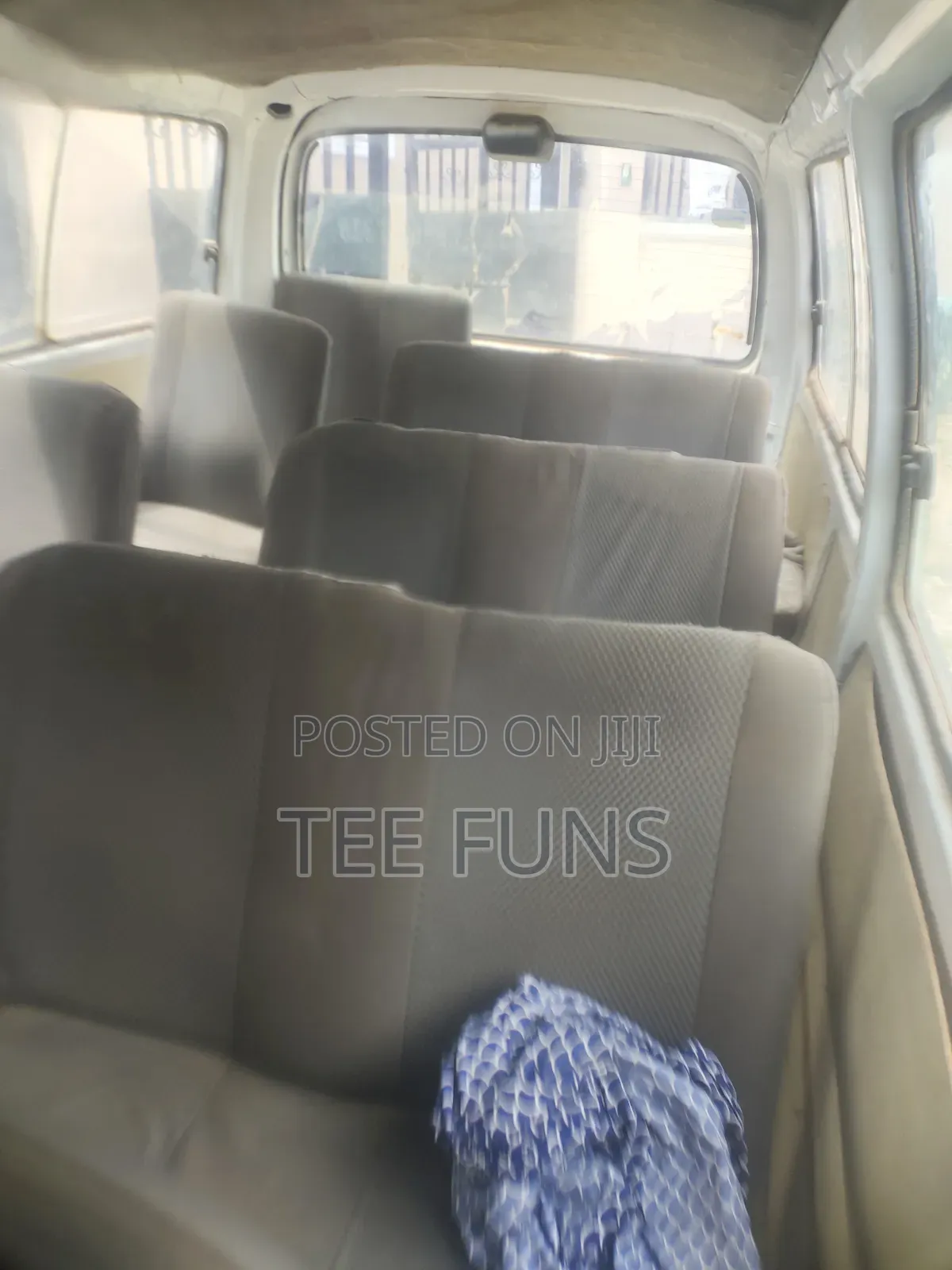 Toyota HiAce 2009 White