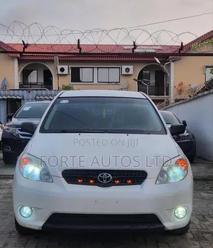 Toyota Matrix Hatchback 1.8 16V AWD 2007 White