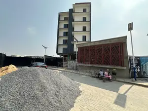 2bdrm Apartment in Lekki Phase 1 for sale
