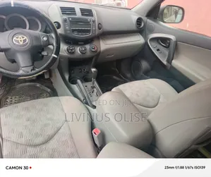 Toyota RAV4 2010 Silver