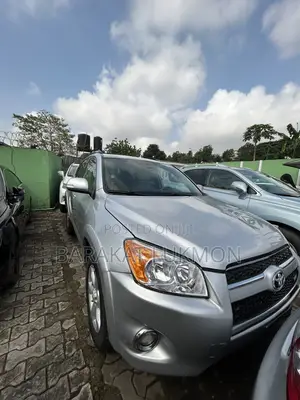 Toyota RAV4 2.5 Limited 2010 Silver