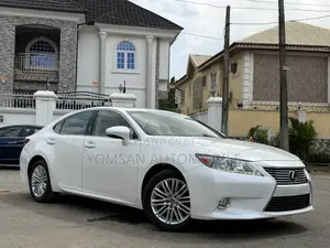 Lexus ES 350 FWD 2013 White