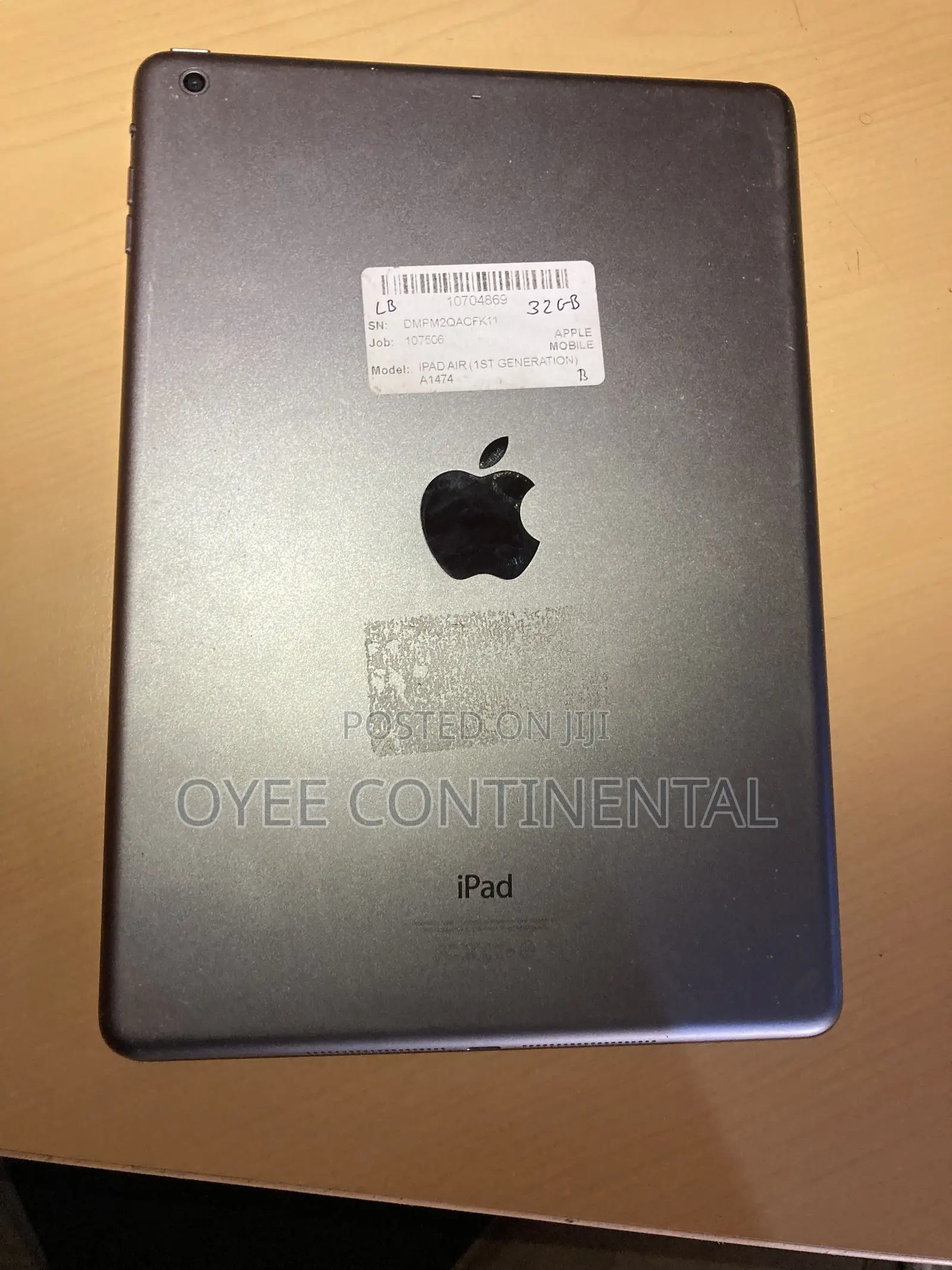 Apple iPad Wi-Fi 32 GB Gray