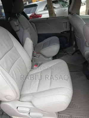 Toyota Sienna 2017 Gray