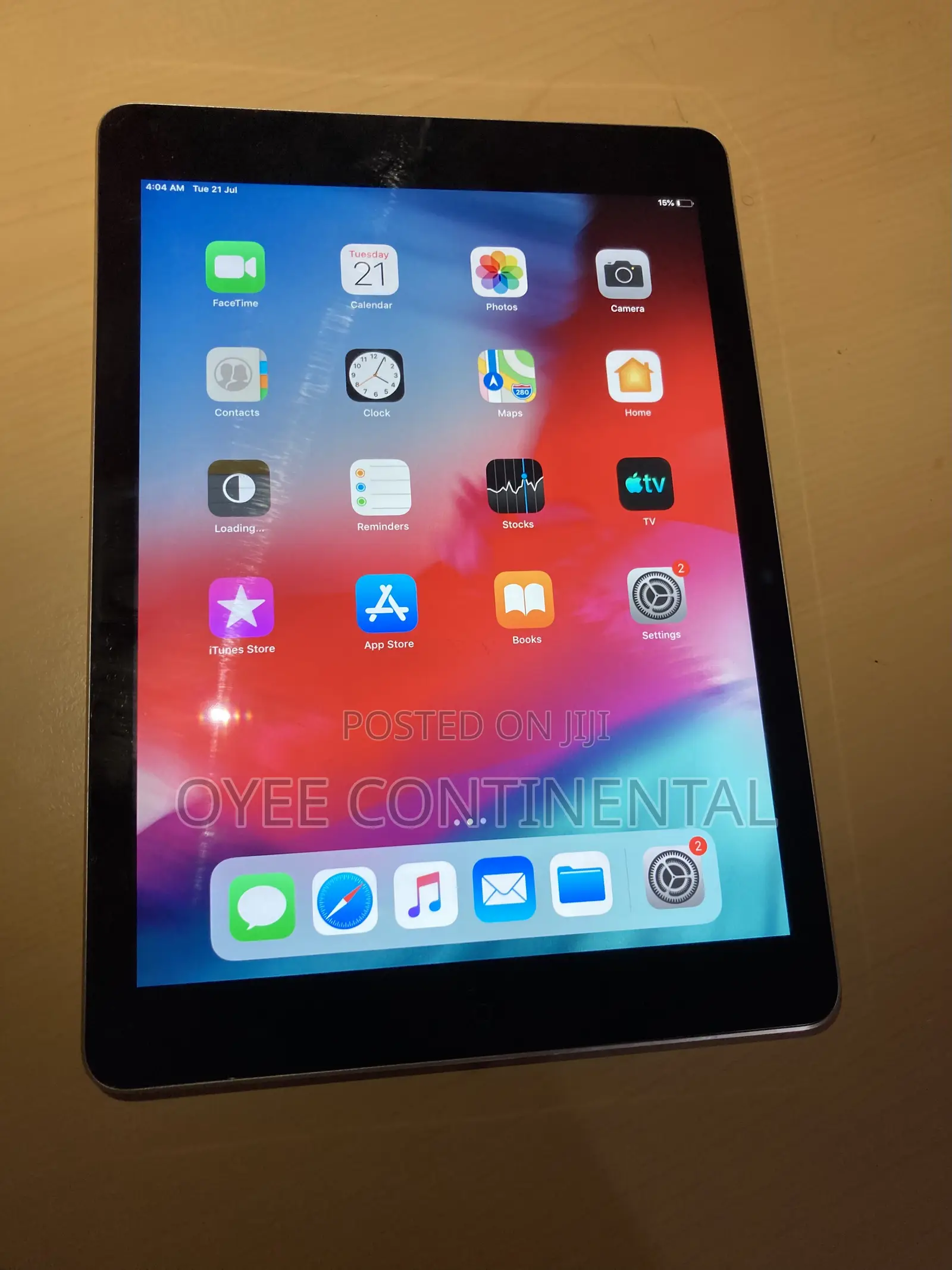 Apple iPad Wi-Fi 32 GB Gray