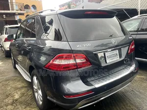 Mercedes-Benz M Class 2013 Black