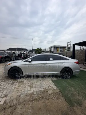 Hyundai Sonata Base Sedan FWD (2.4L 4cyl 6A) 2016 Silver