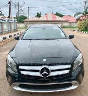 Mercedes-Benz GLA 250 2016 Black