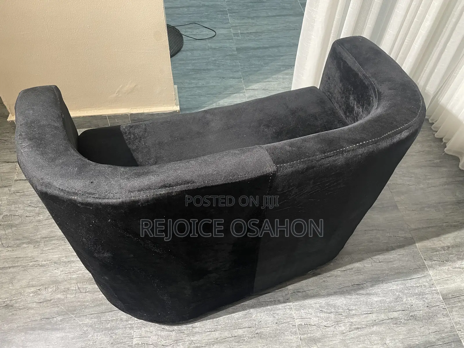 Black Lounge Chair