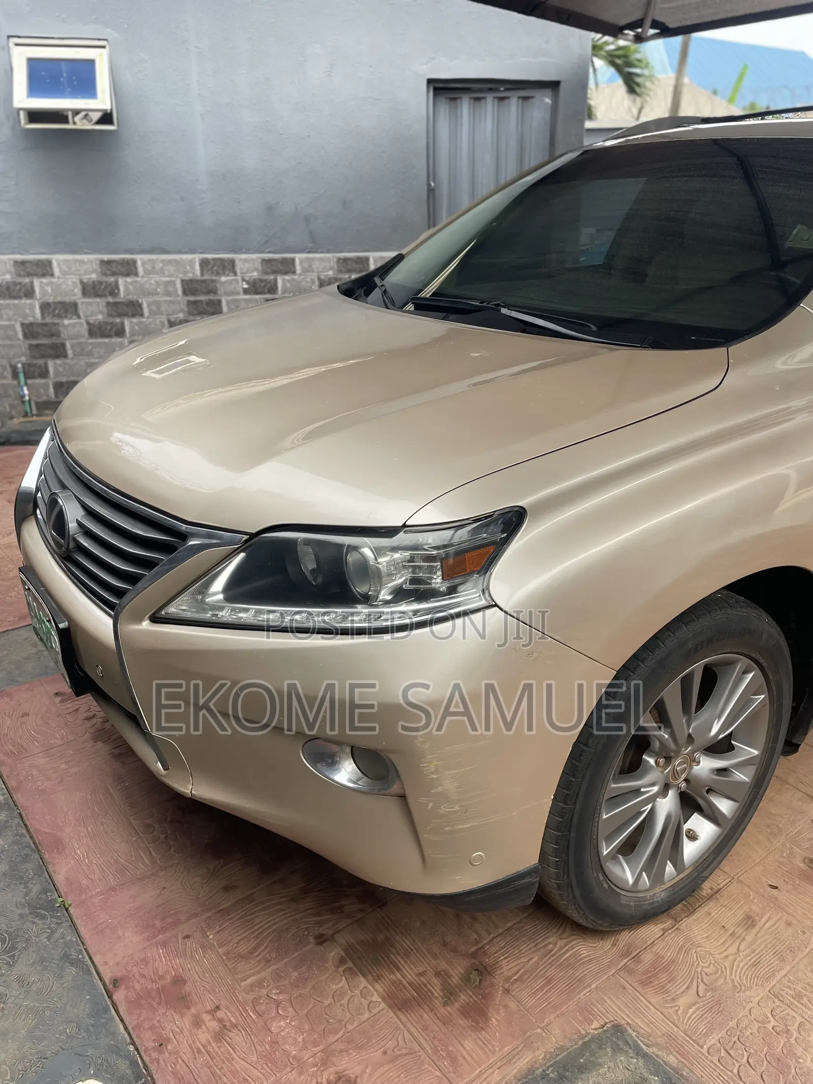 Lexus RX 2011 Gold