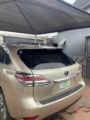 Lexus RX 2011 Gold