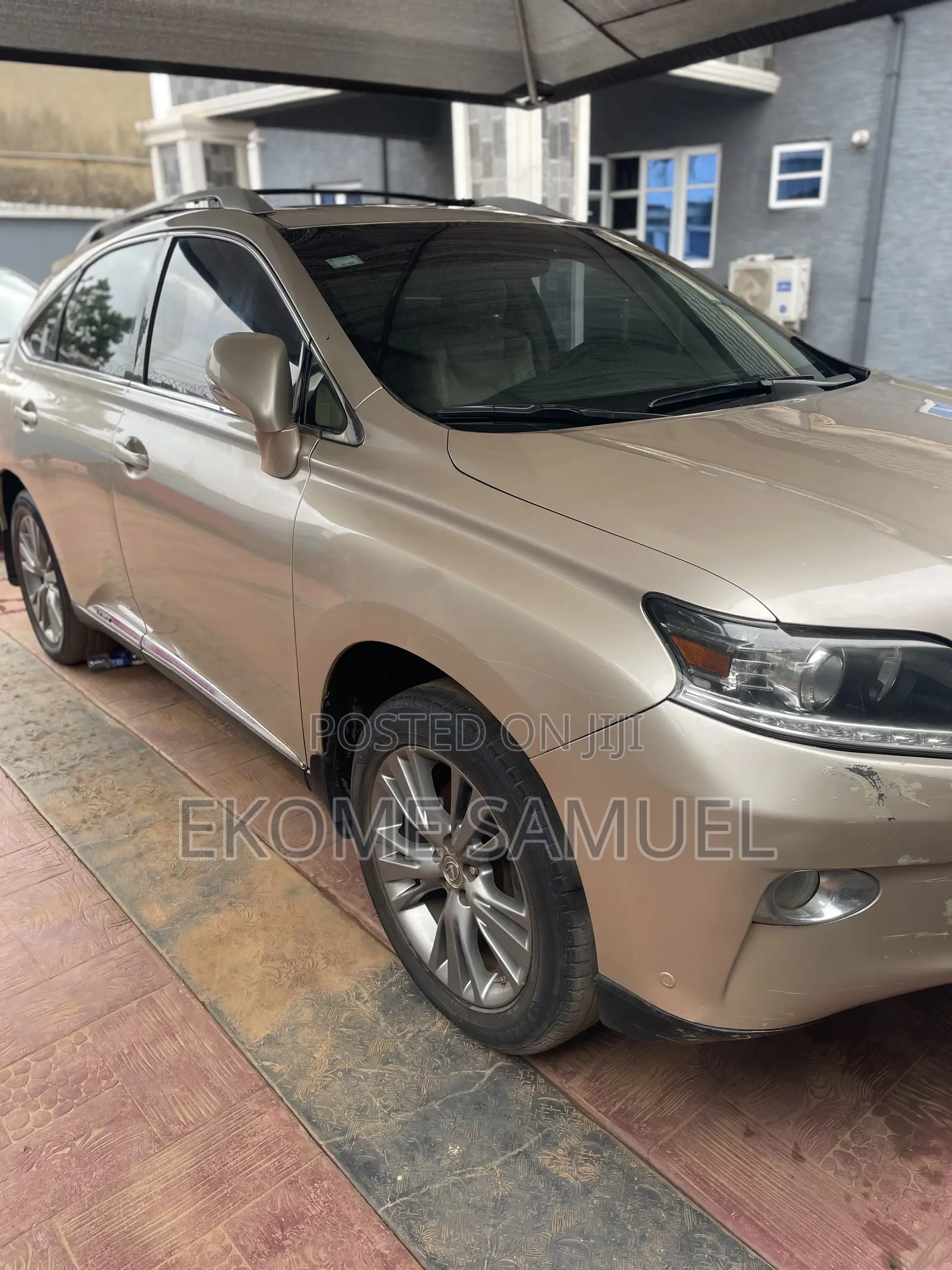 Lexus RX 2011 Gold