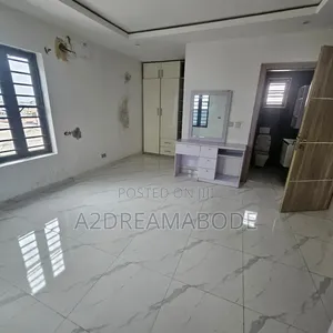 4bdrm Duplex in Magodo, GRA Phase 2 Shangisha for rent