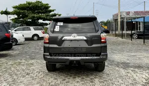 Toyota 4-Runner 2019 Gray