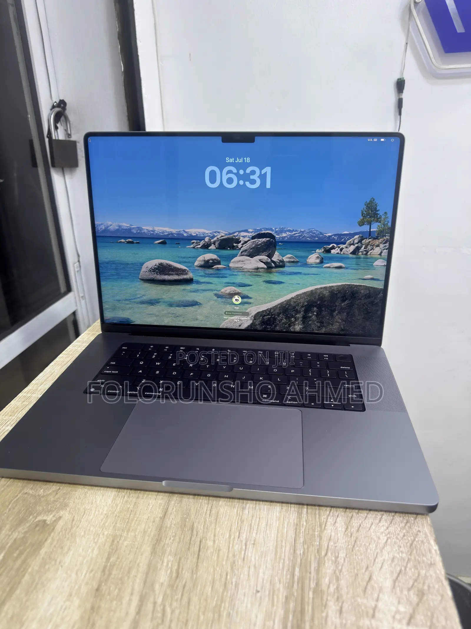 Laptop Apple MacBook Pro 2021 M1 32GB Apple M1 Max SSD 512GB