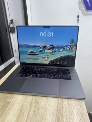 Laptop Apple MacBook Pro 2021 M1 32GB Apple M1 Max SSD 512GB
