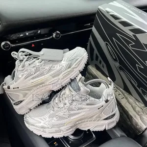 Original Off-White Sneakers 