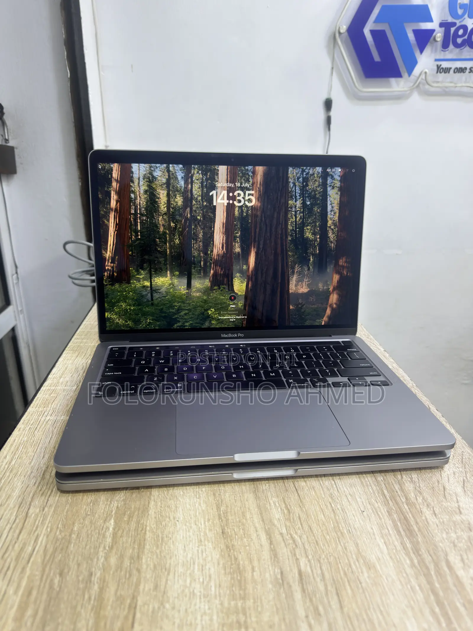 Laptop Apple MacBook Pro 2020 32GB Intel Core i7 SSD 512GB
