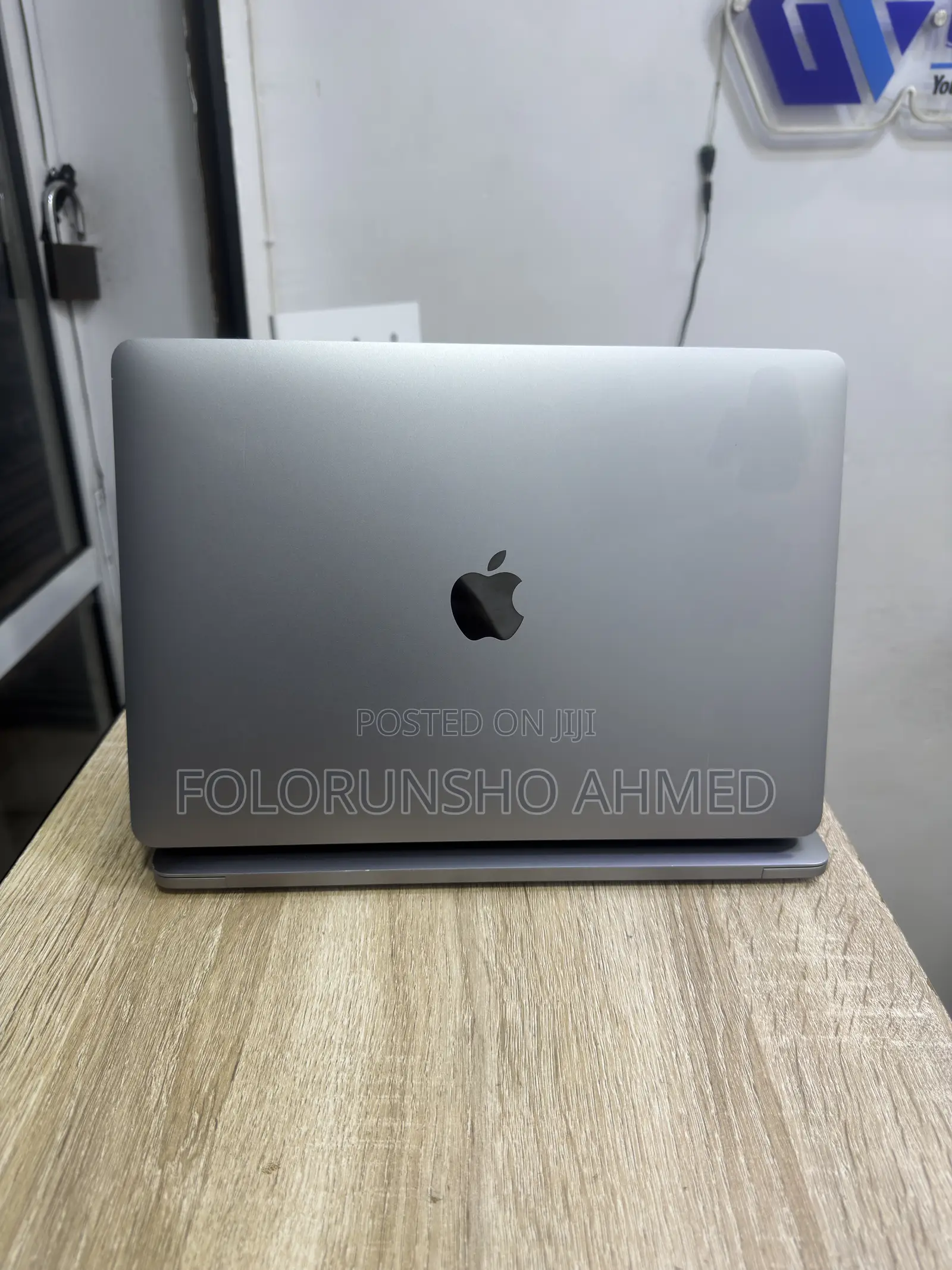 Laptop Apple MacBook Pro 2020 32GB Intel Core i7 SSD 512GB