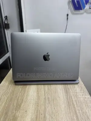 Laptop Apple MacBook Pro 2020 32GB Intel Core i7 SSD 512GB
