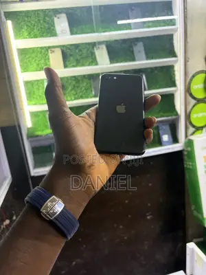 Apple iPhone 8 64 GB Black