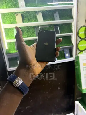 Apple iPhone 8 64 GB Black