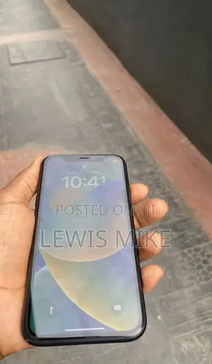 Apple iPhone XR 64 GB Black