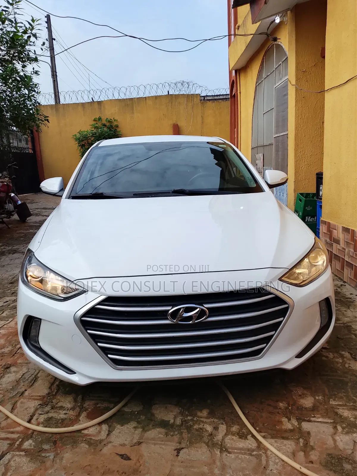Hyundai Elantra 2018 White