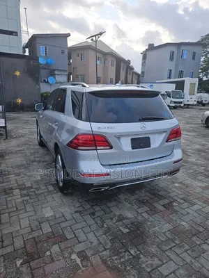Mercedes-Benz GLE-Class 2016 Gray