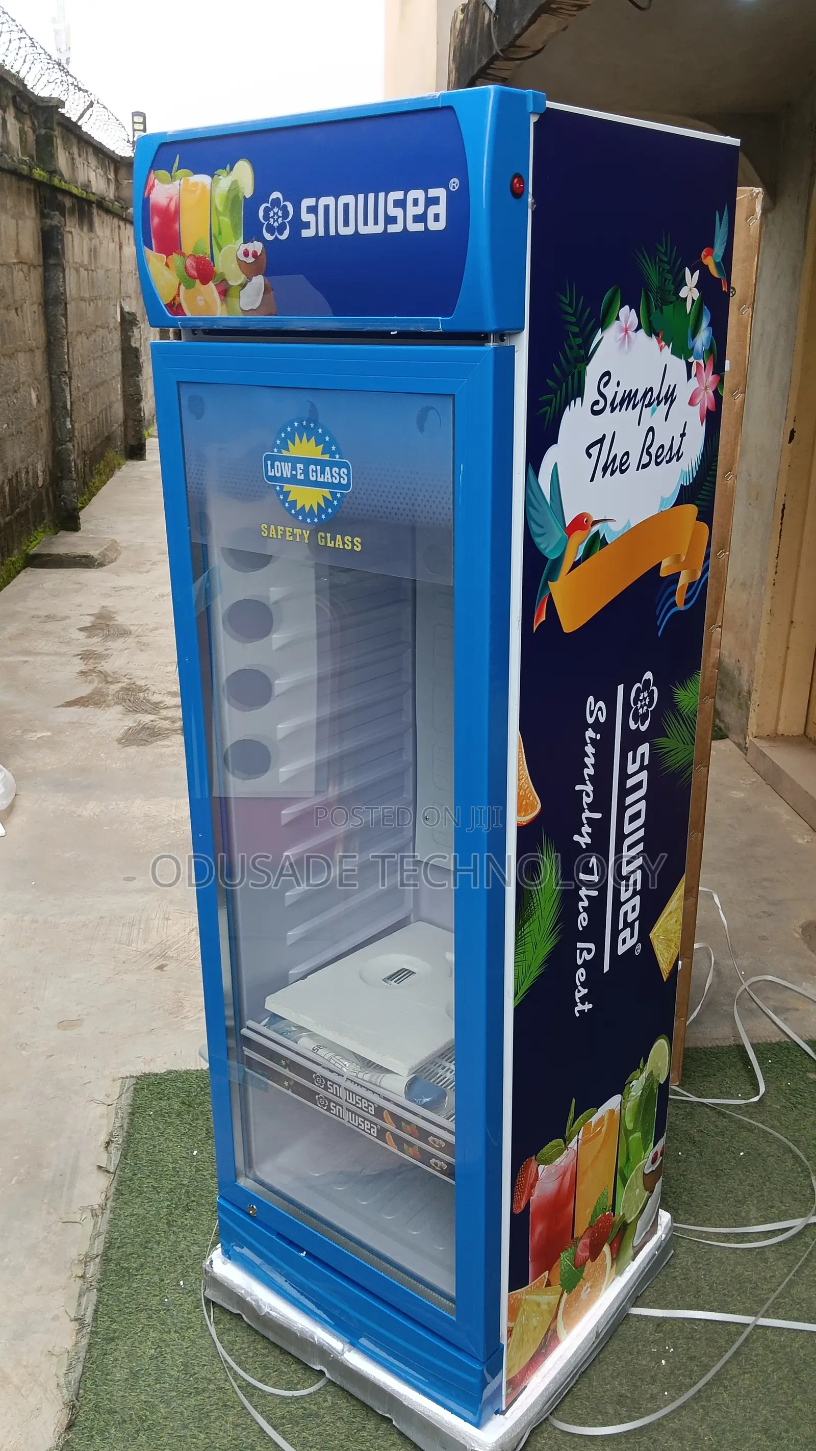 SNOWSEA Retail Beverage Display Fridge