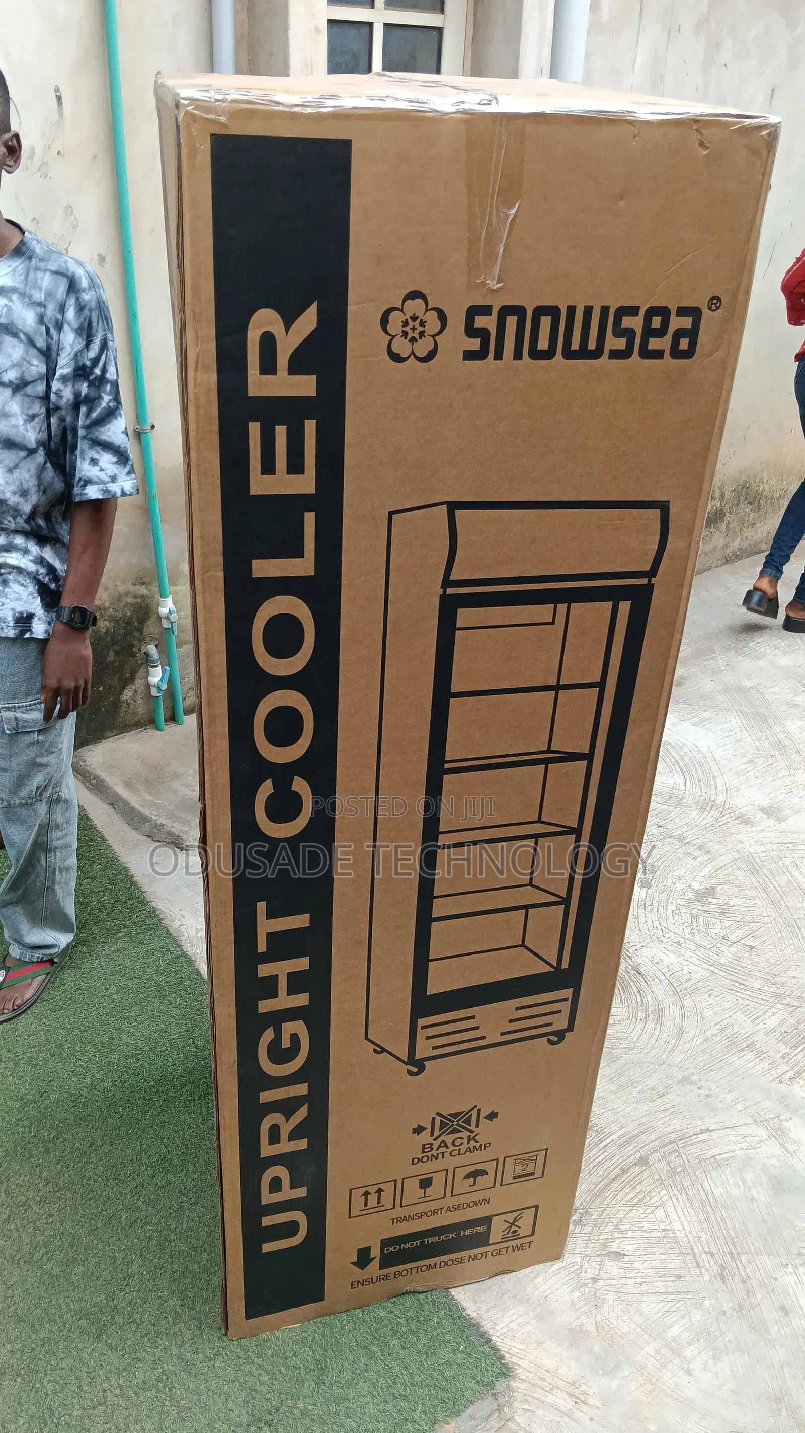 SNOWSEA Retail Beverage Display Fridge