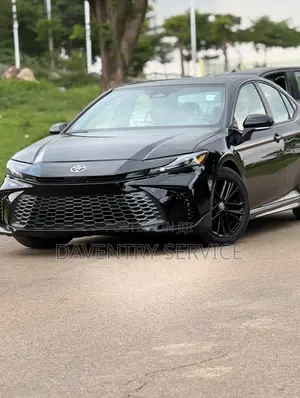 New Toyota Camry SE 2025 Black