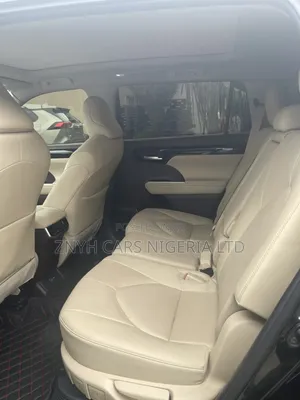 Toyota Highlander 2022 Black