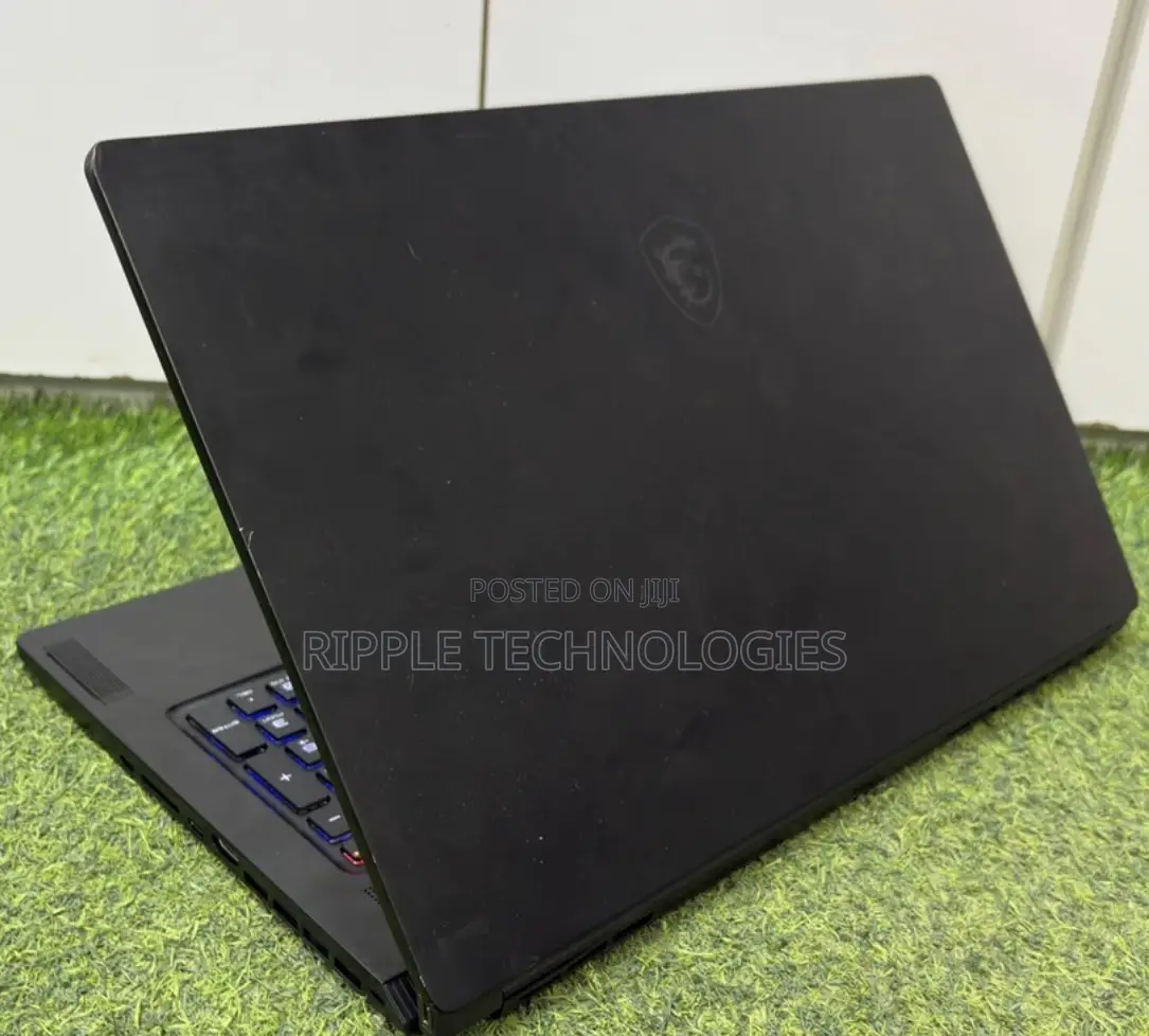 Laptop MSI 32GB Intel Core i7 SSD 1T