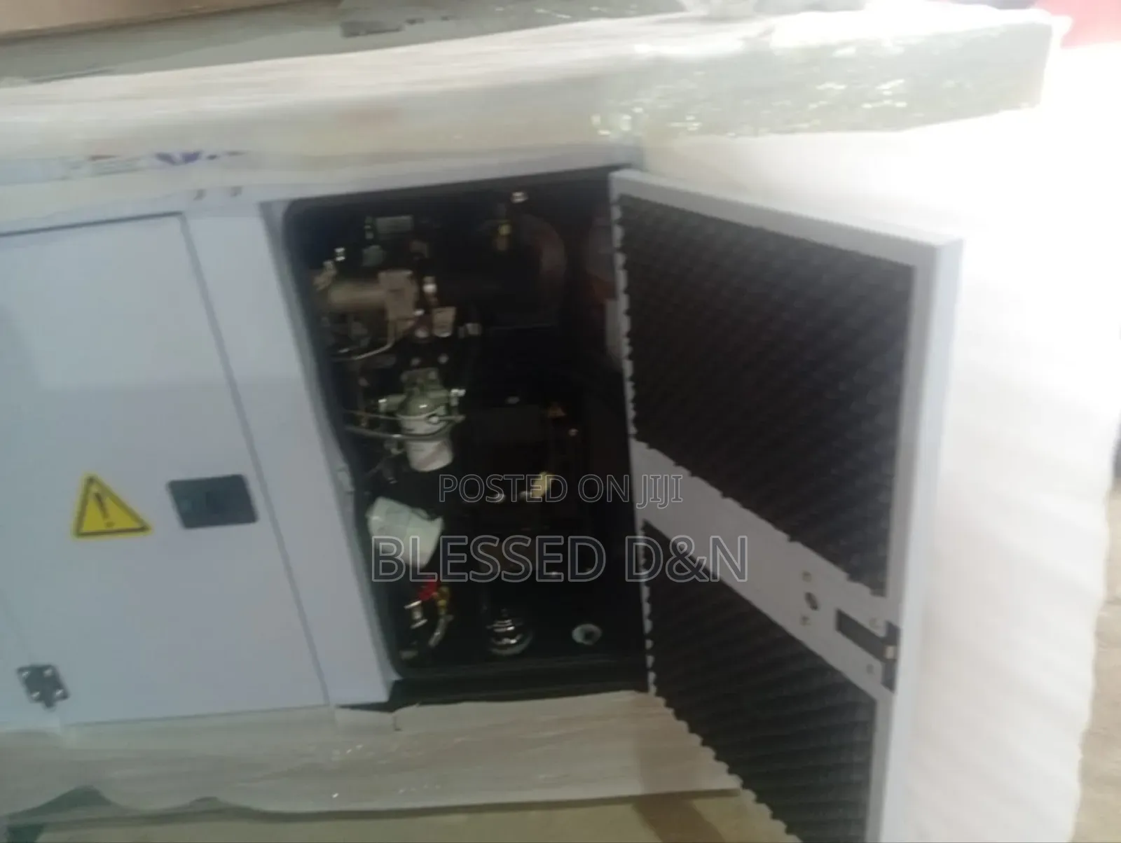 Heavy-Duty 30kva Perkins Soundproof Generator