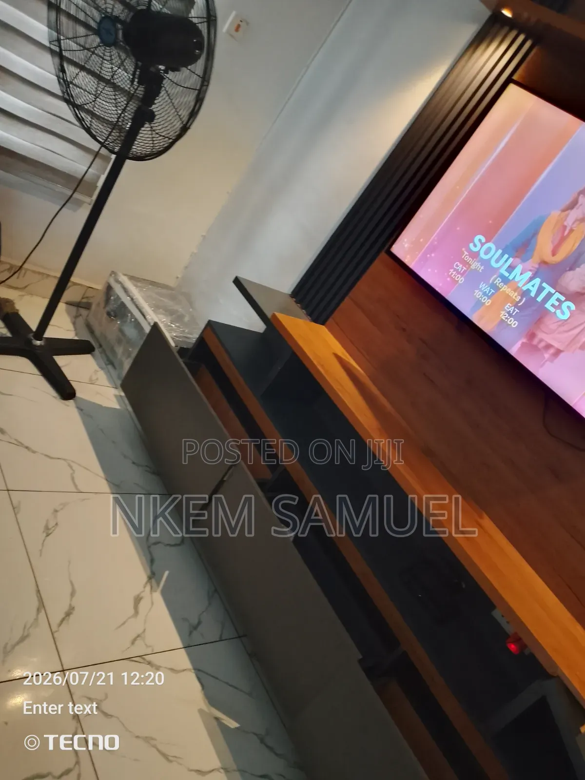 LG TV Console