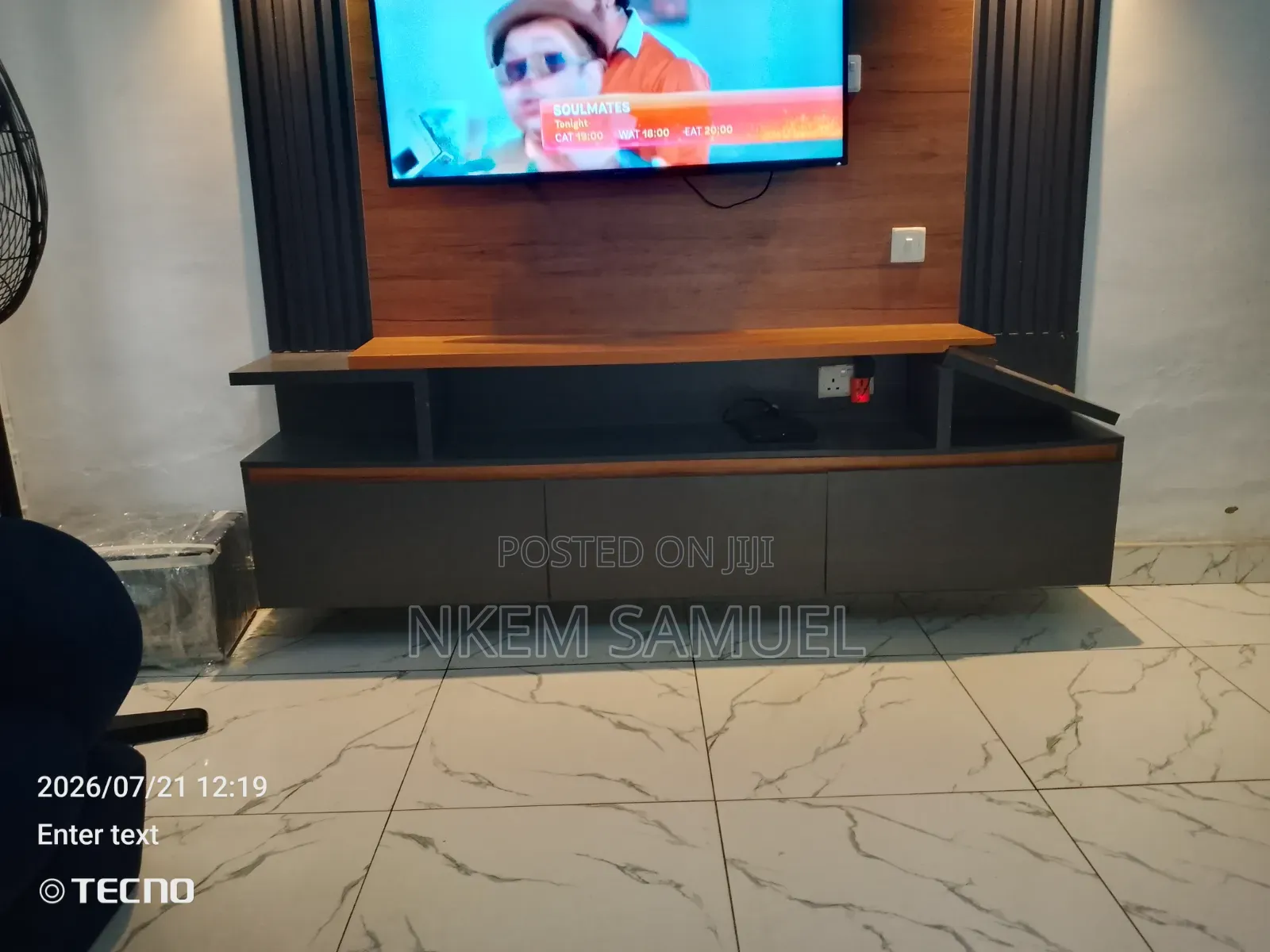 LG TV Console