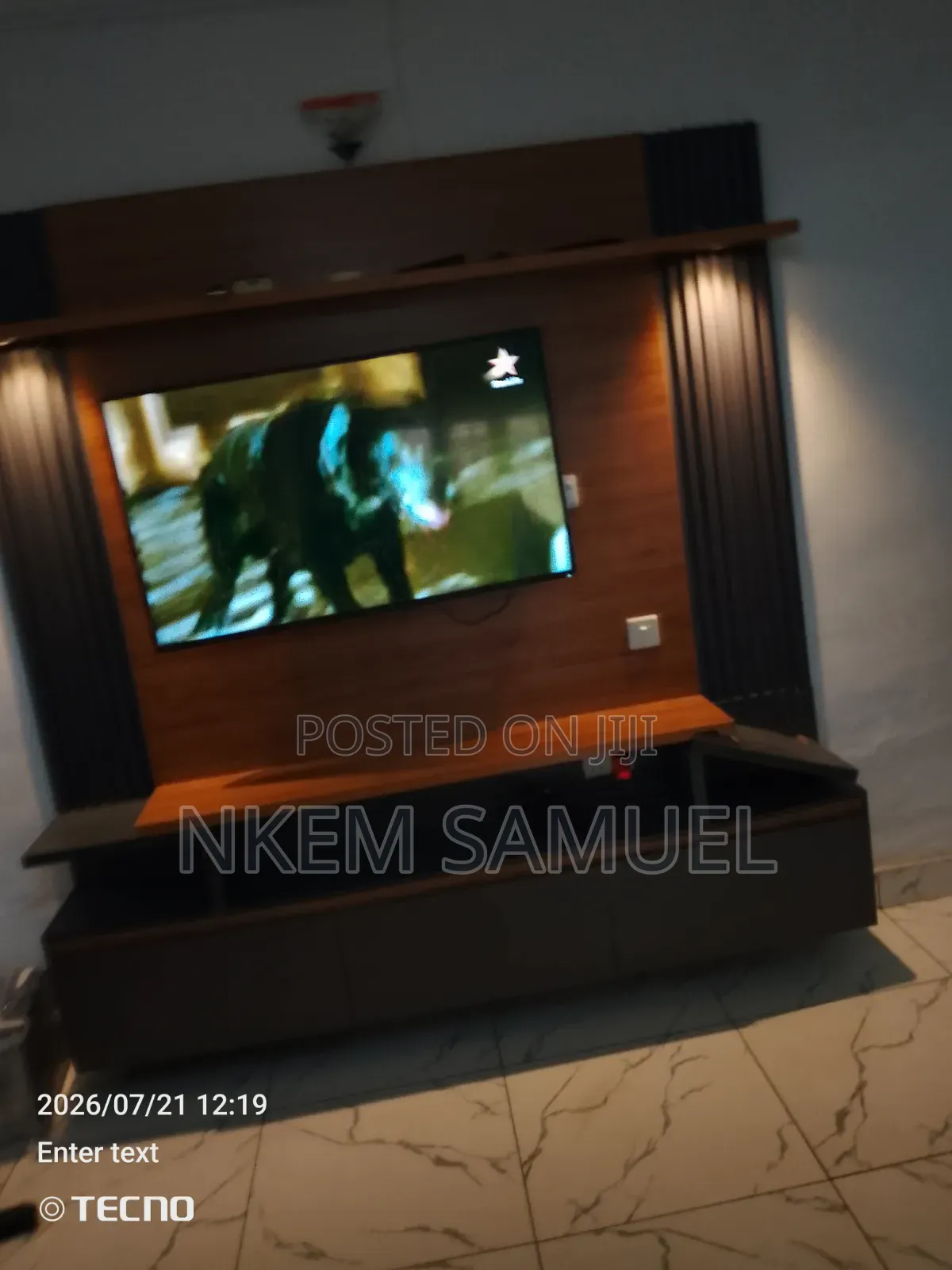 LG TV Console