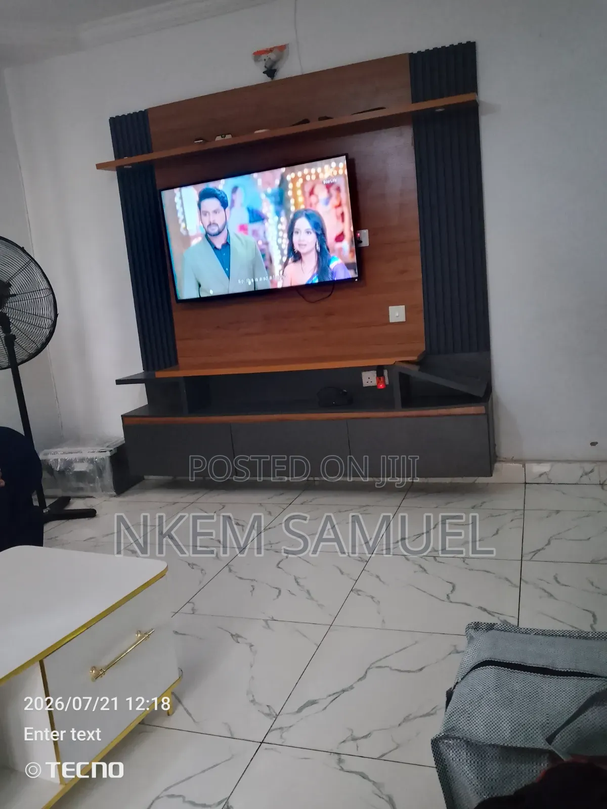LG TV Console