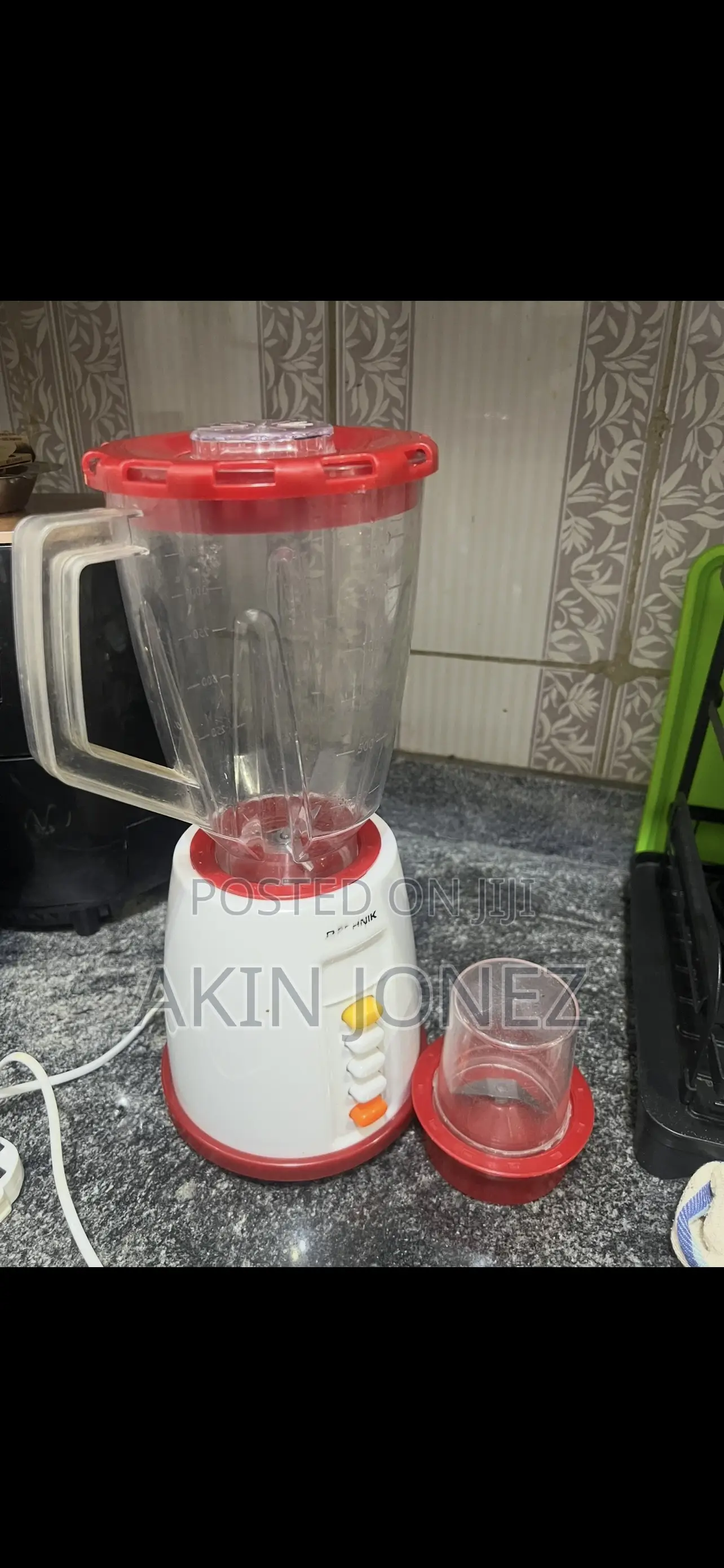 Blender With Extra Cup