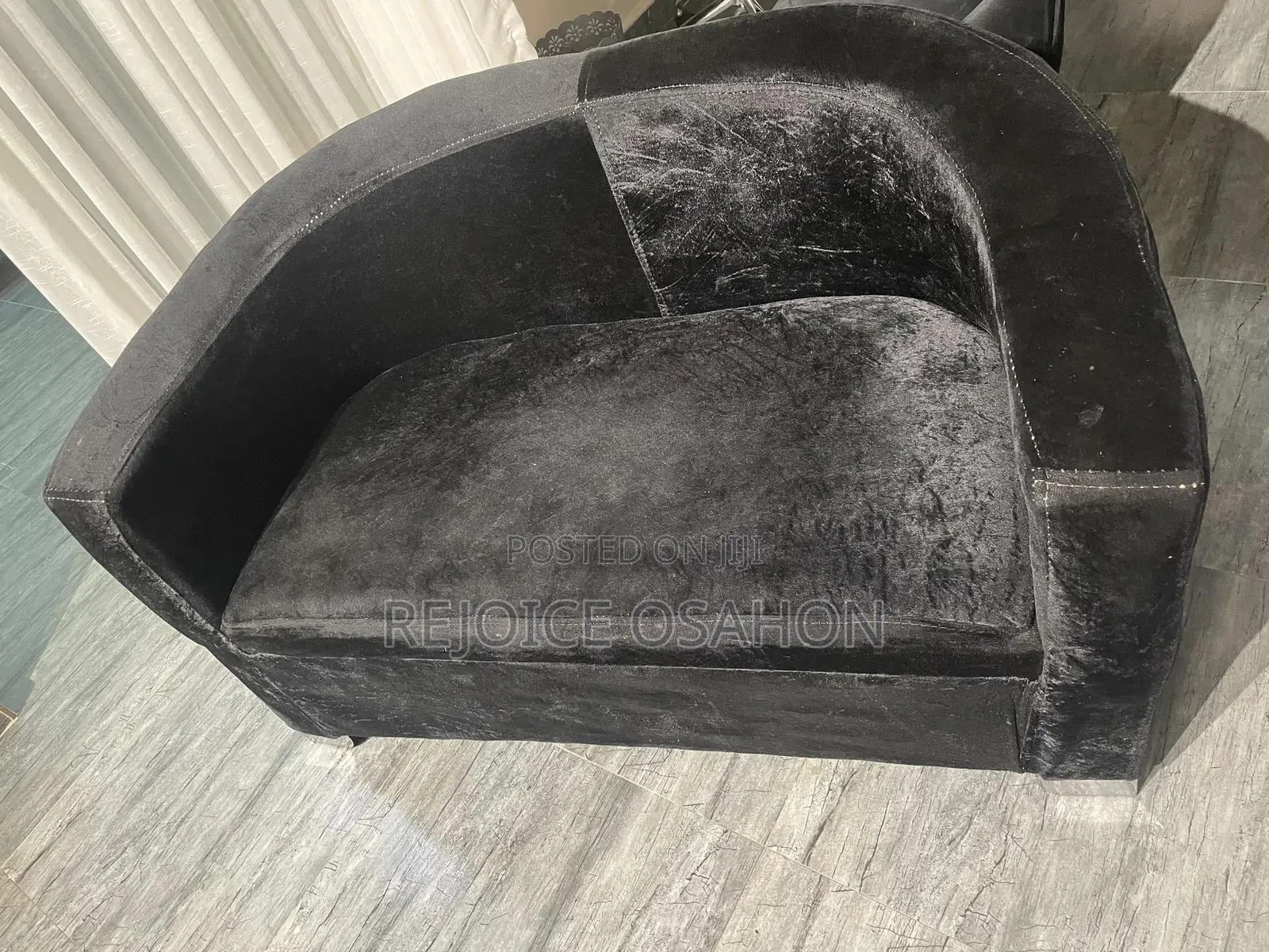 Black Lounge Chair