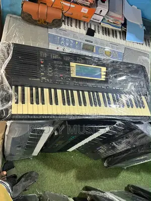 Yamaha PSR 730 Keyboard