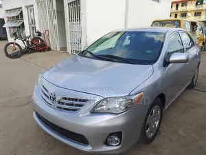 Toyota Corolla LE 4dr Sedan (1.8L 4cyl 4A) 2010 Gray