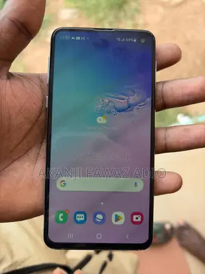 Samsung Galaxy S10e 128 GB Blue