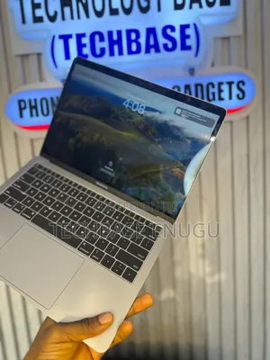 Laptop Apple MacBook 2018 8GB Intel Core i5 SSD 256GB