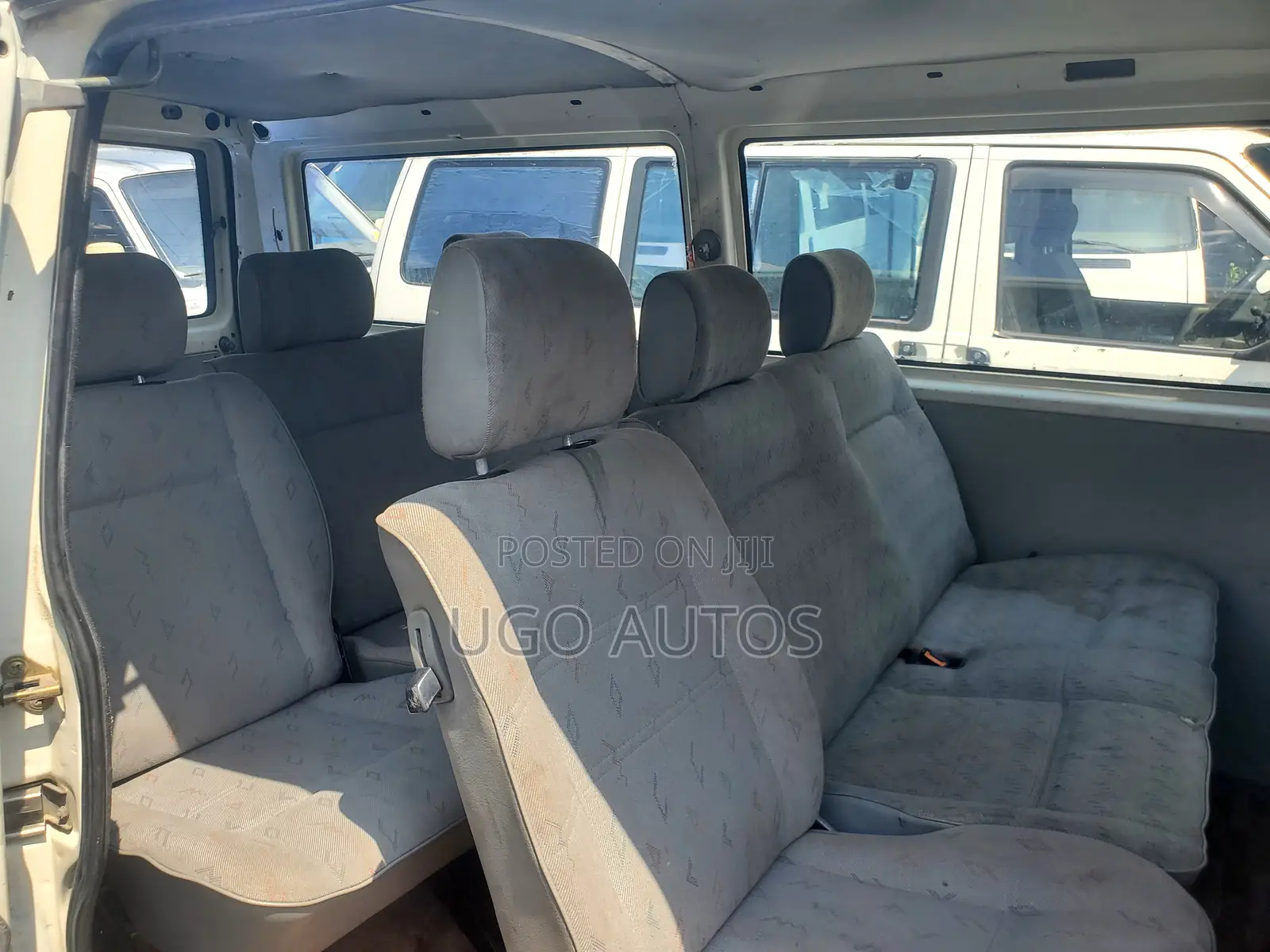 Volkswagen LT 2000 White